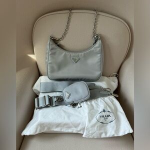 Prada Re-Edition 2005 in nylon